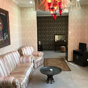 Отель Petrolea
